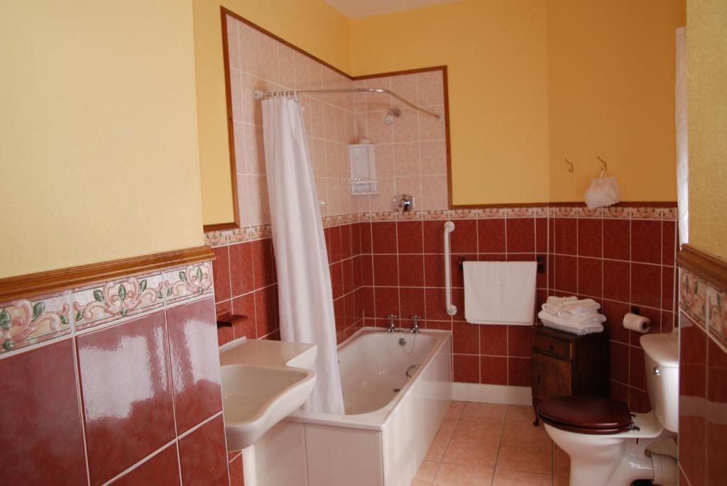 Kilburn House B&B Milltown  Номер фото